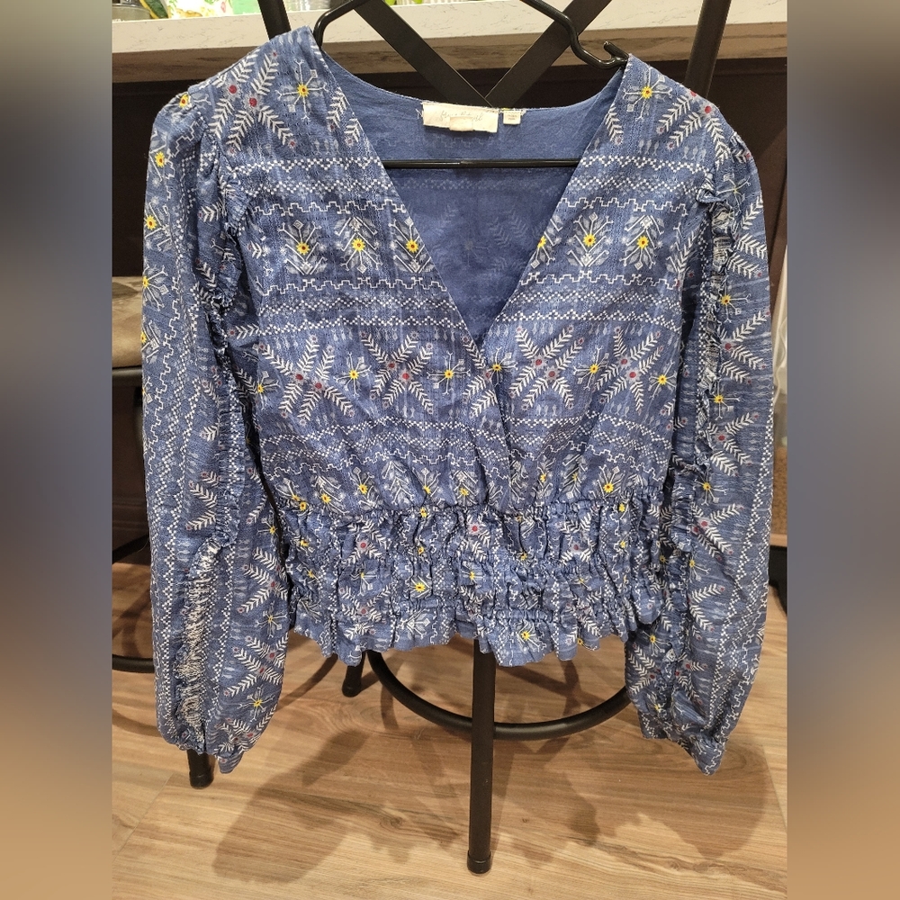 Cropped Long Sleeve Top